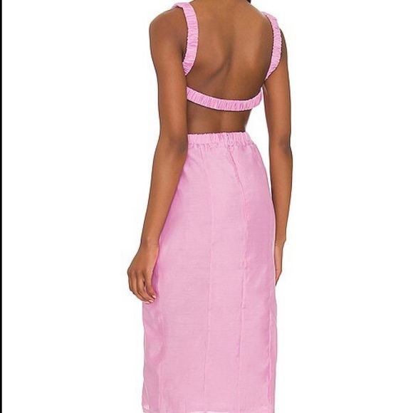 Bosworth Midi Dress in Lilac Purple - Picture 2 of 3